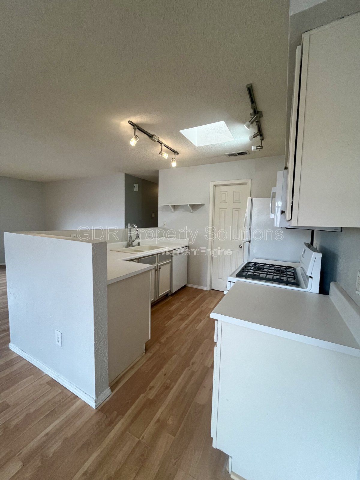 Gallery Image 14