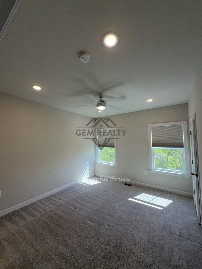 Gallery Image 31