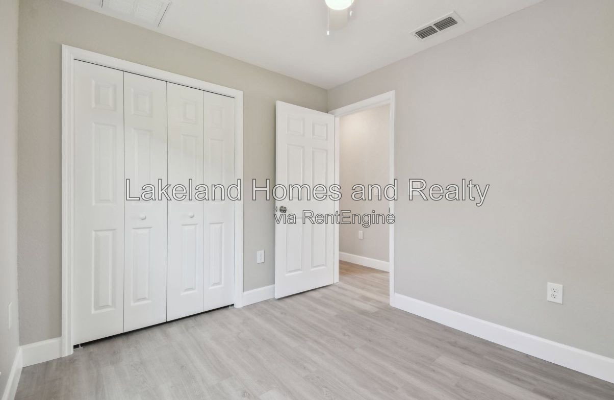 Gallery Image 19