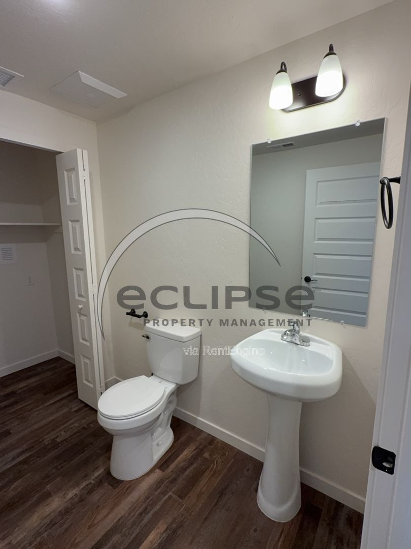 Gallery Image 16