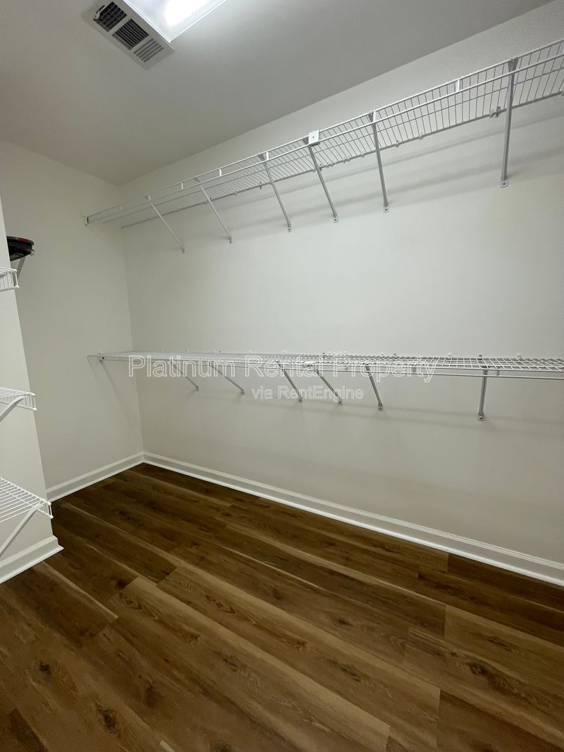 Gallery Image 51