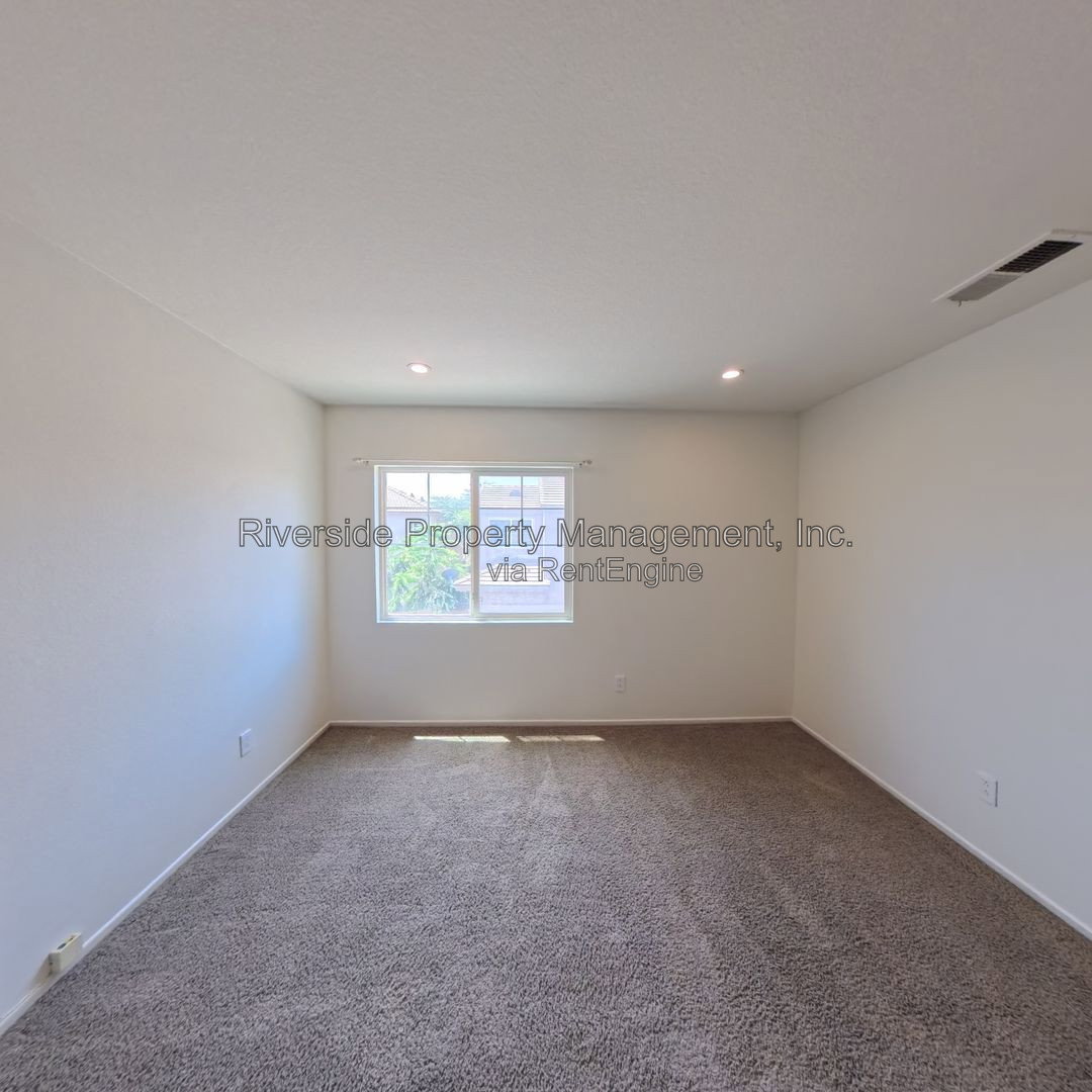 Gallery Image 29