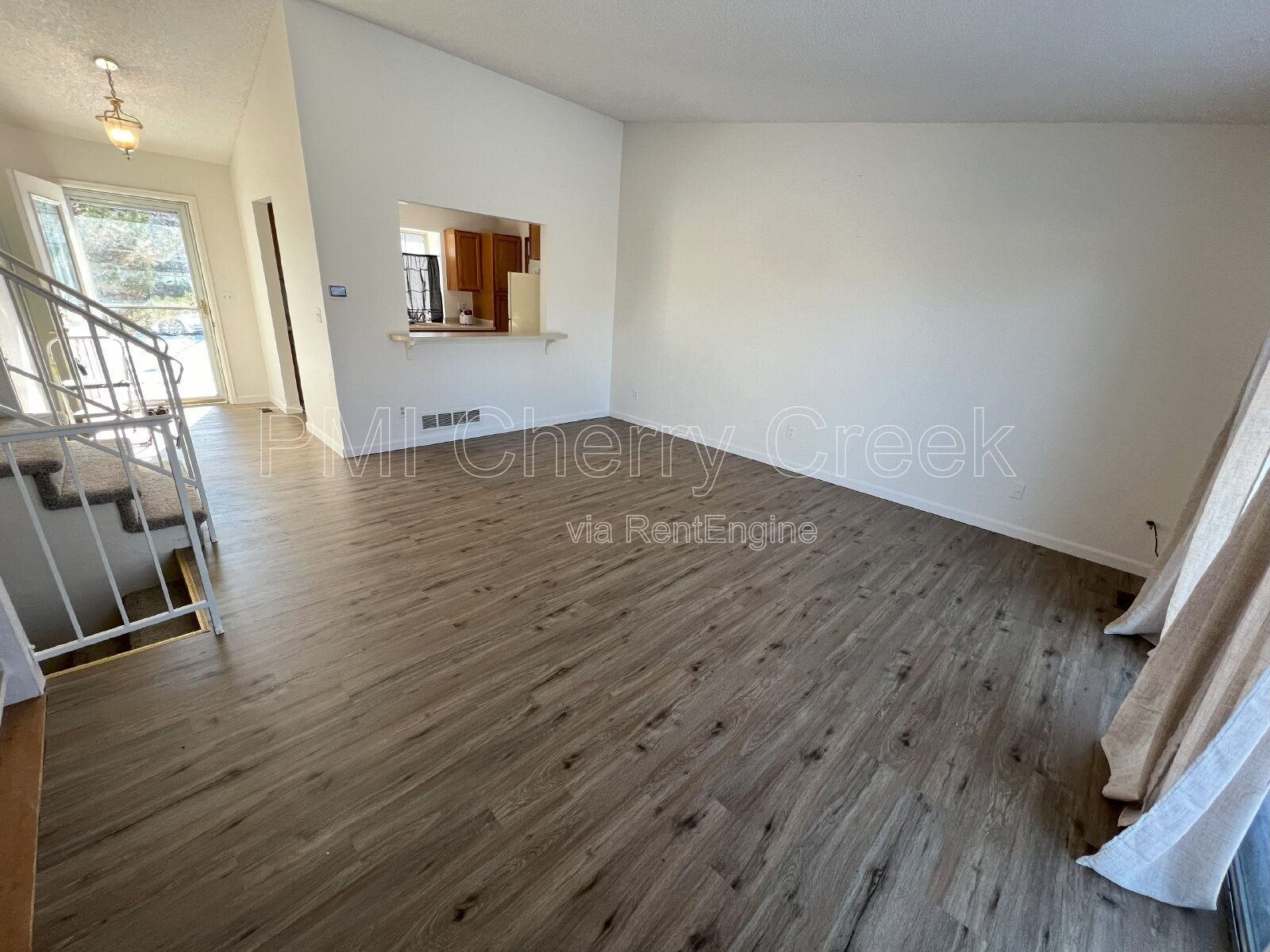 Gallery Image 16