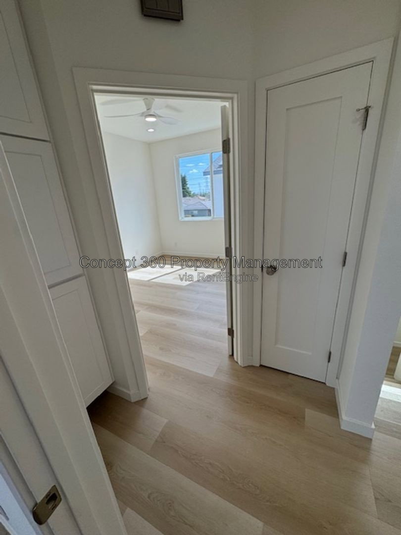 Gallery Image 44