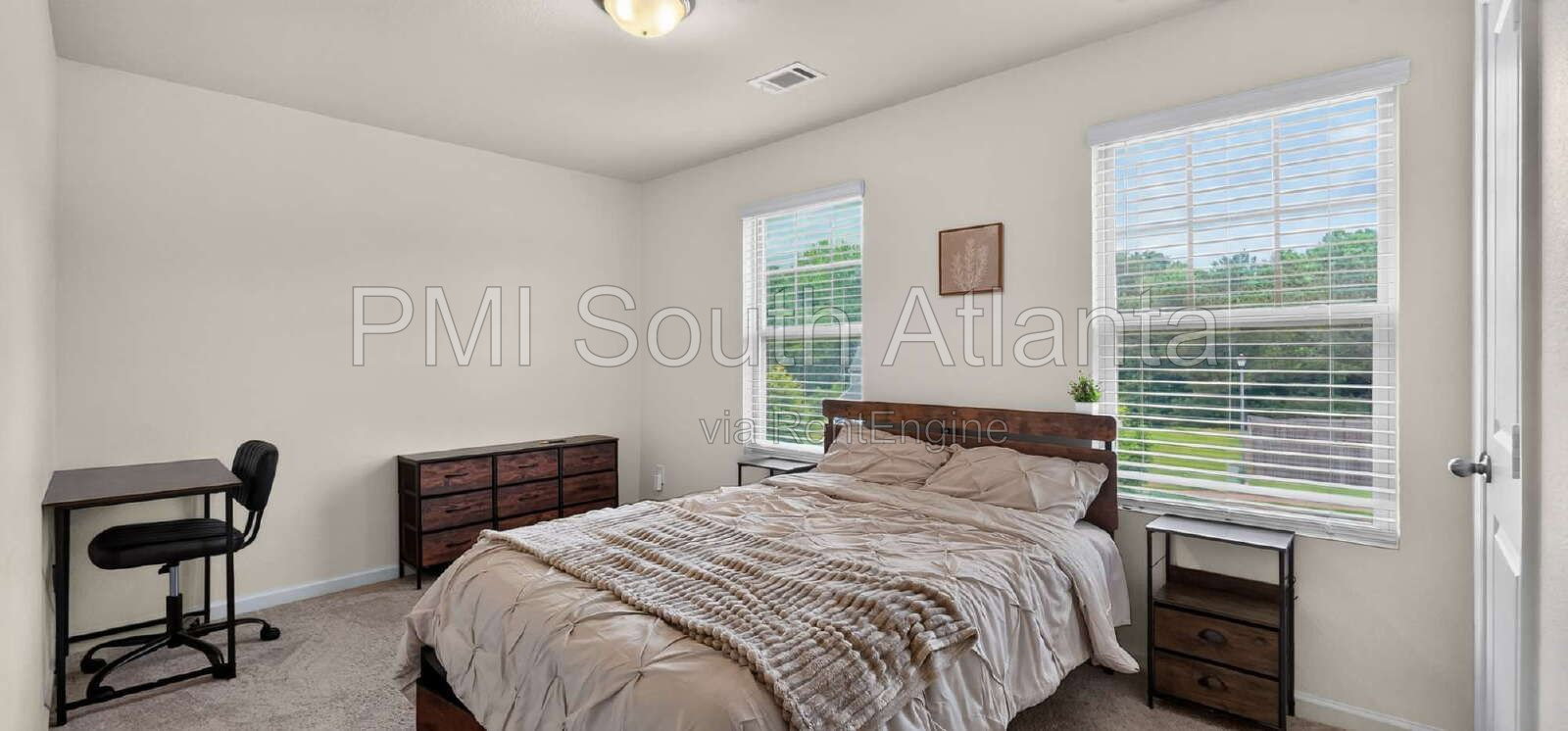 Gallery Image 0