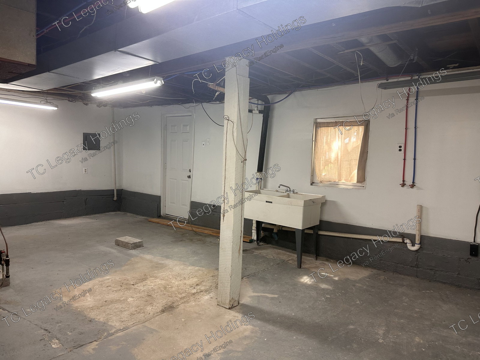 Gallery Image 17
