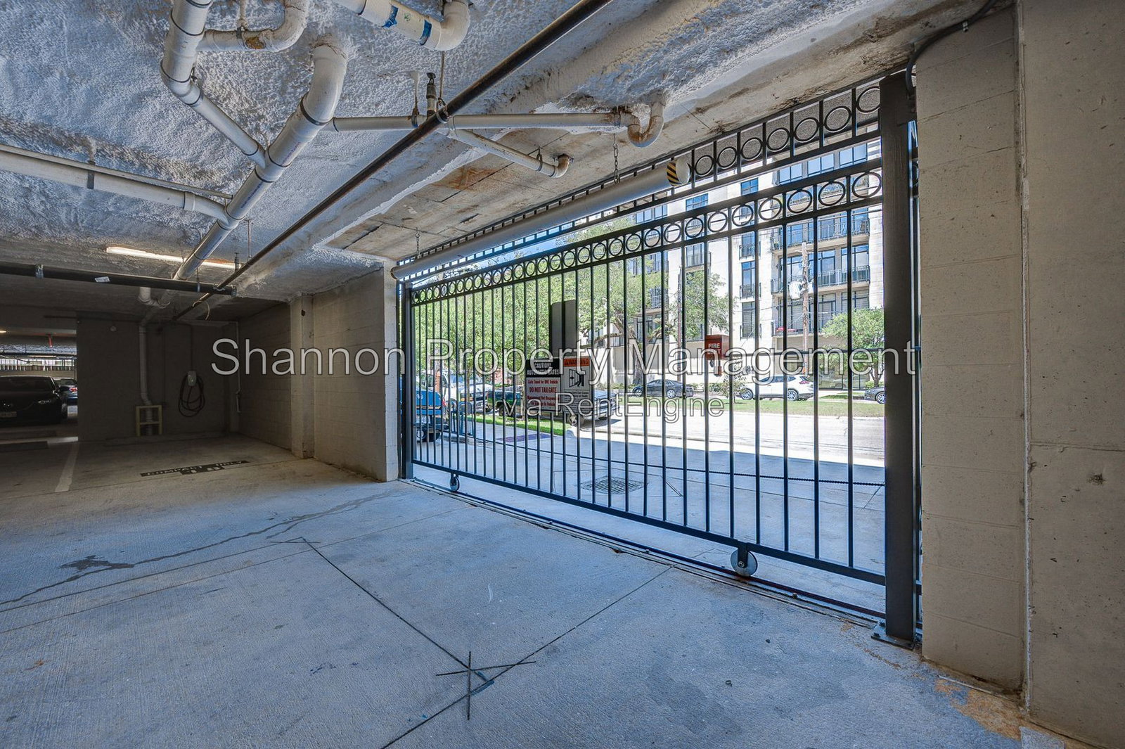 Gallery Image 16