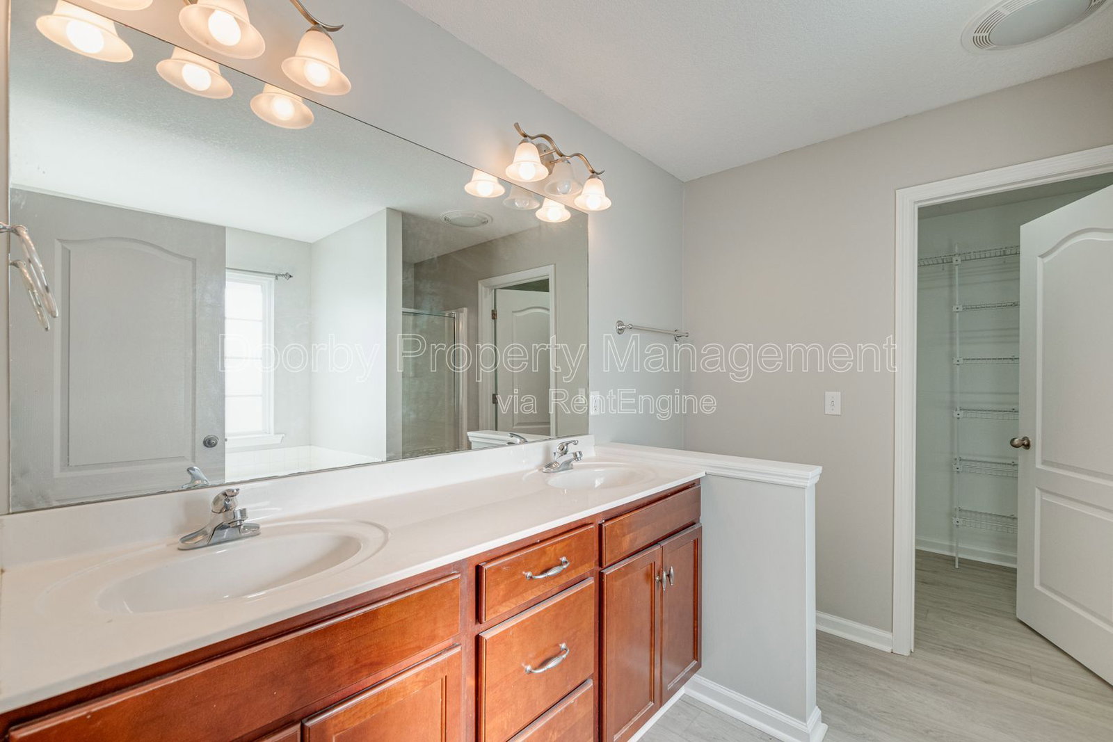 Gallery Image 16