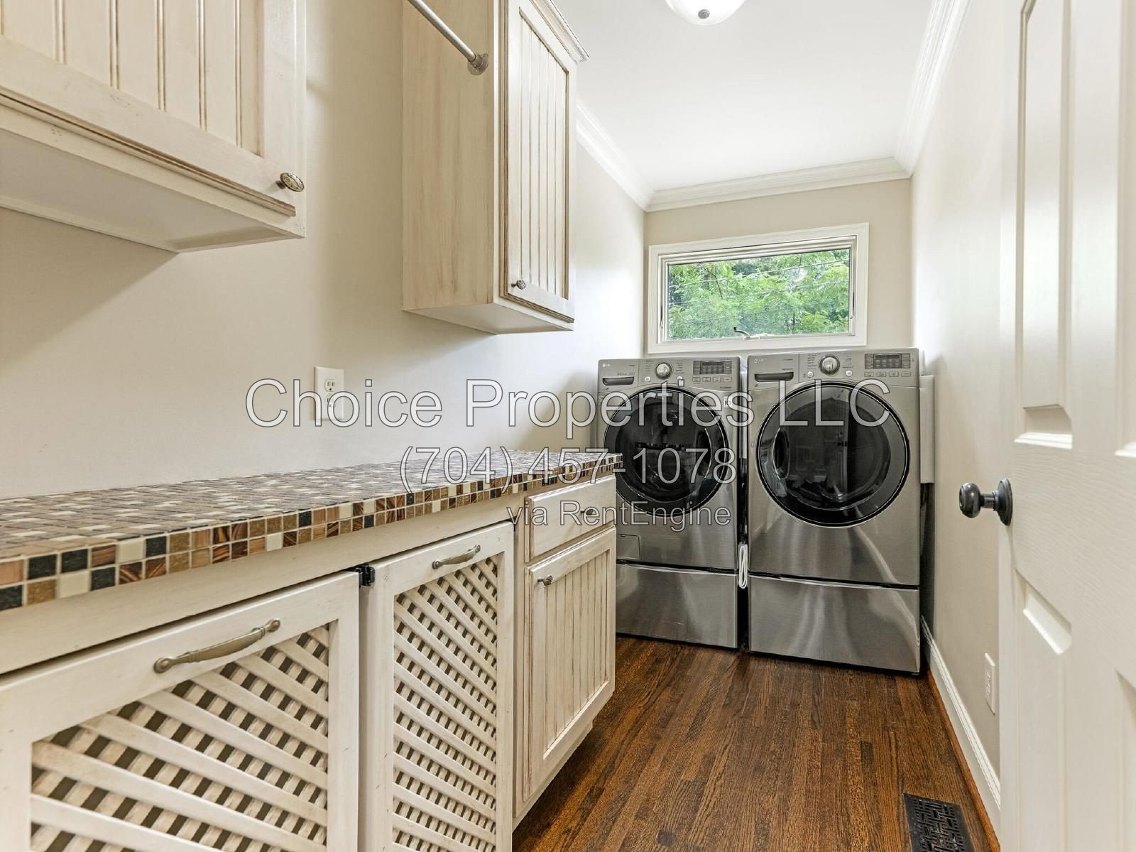 Gallery Image 17