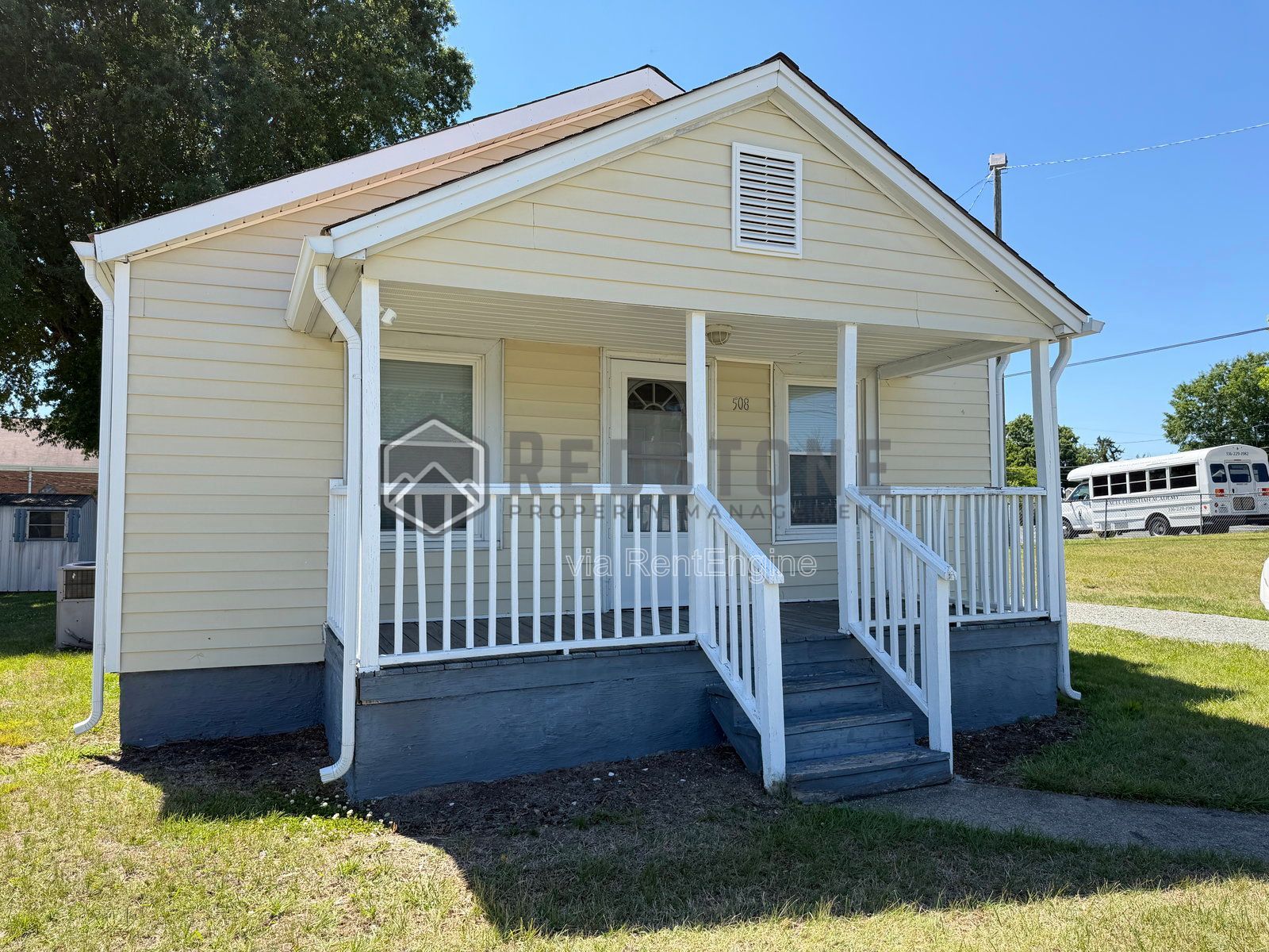 Gallery Image 0