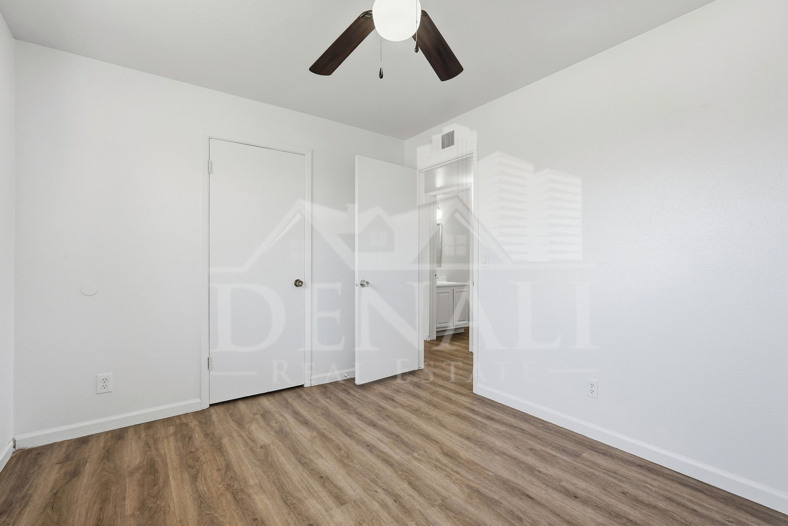 Gallery Image 18