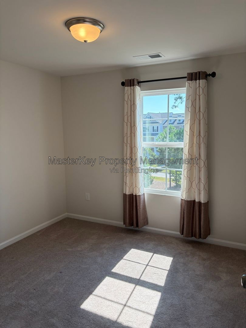 Gallery Image 19