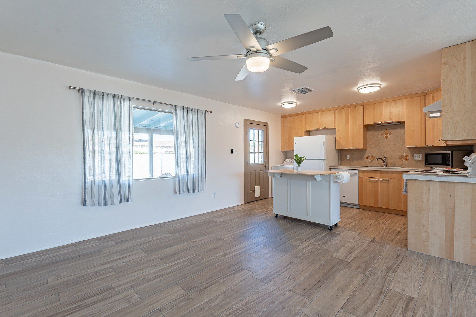 Gallery Image 13