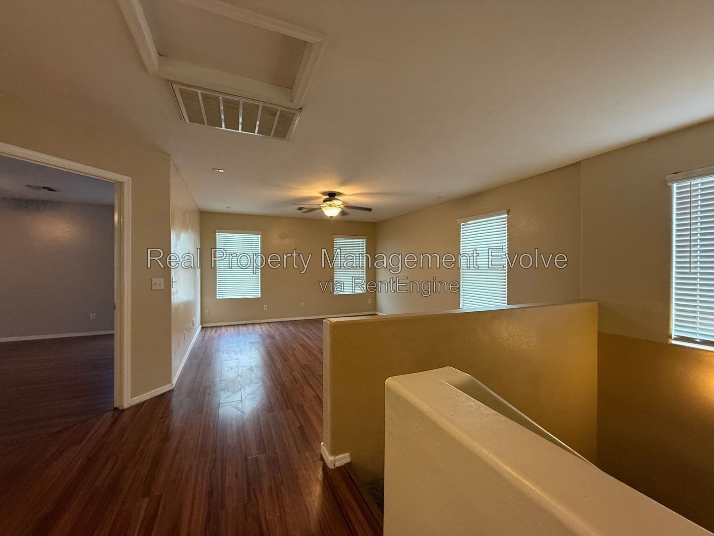 Gallery Image 16
