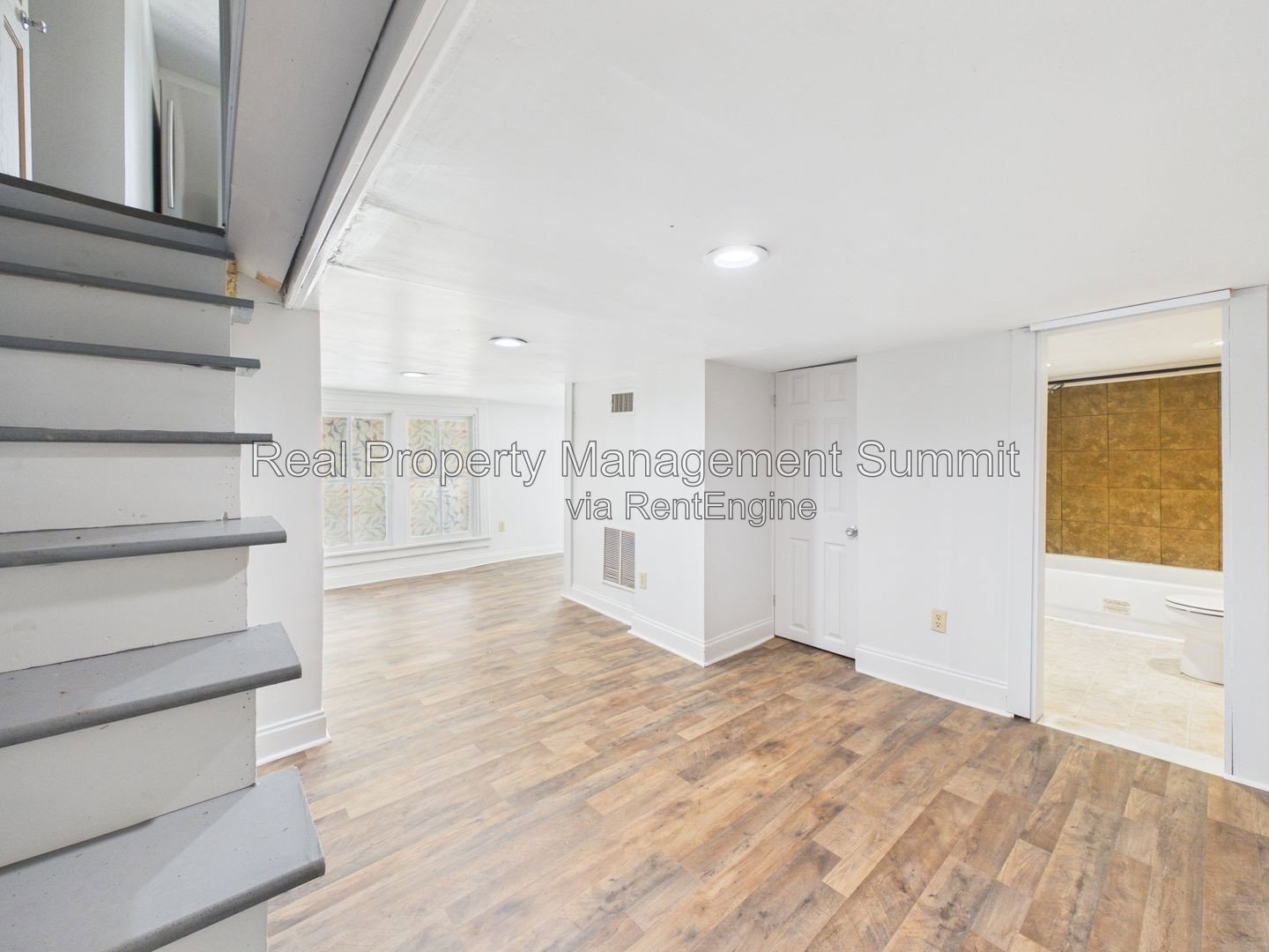 Gallery Image 18