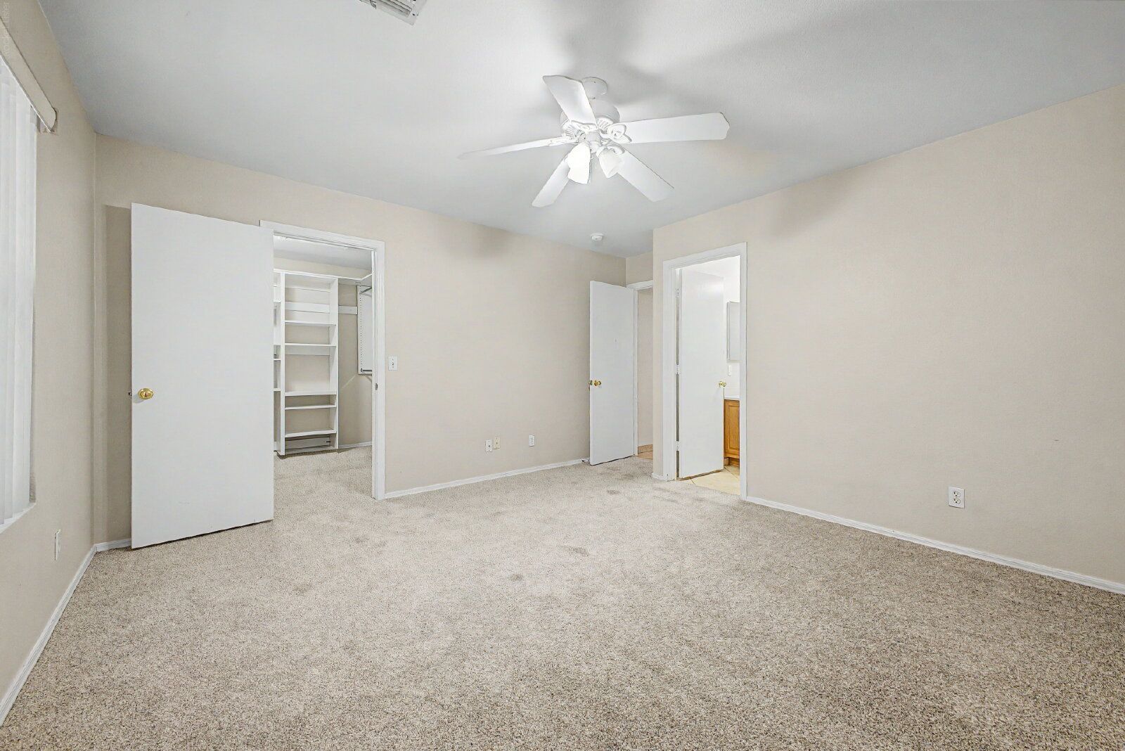 Gallery Image 18