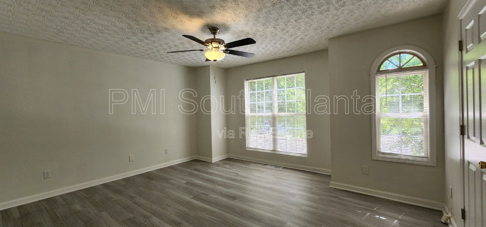 Gallery Image 25