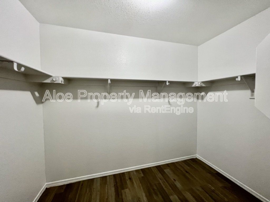 Gallery Image 21