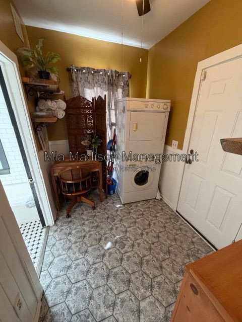 Gallery Image 33