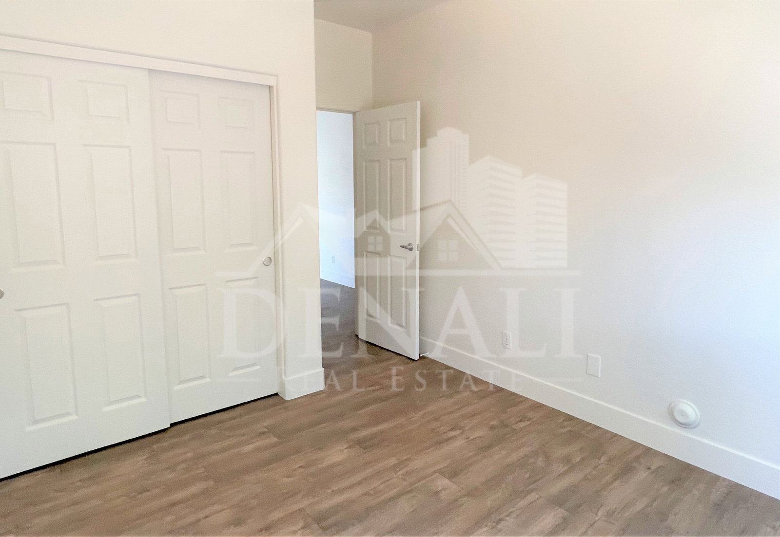 Gallery Image 16