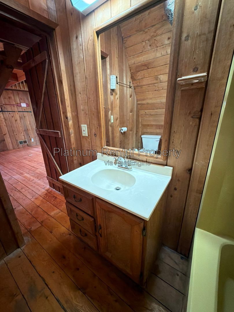 Gallery Image 15