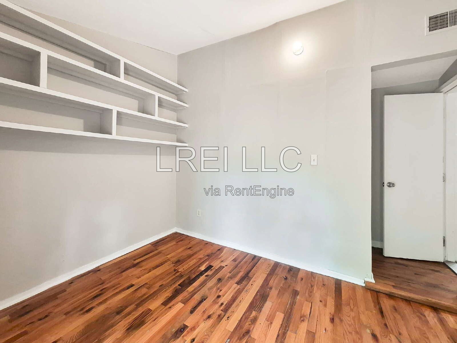 Gallery Image 9
