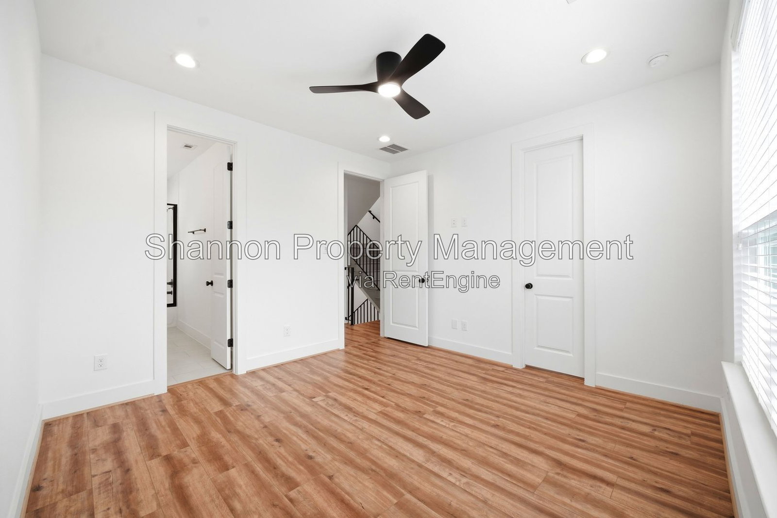 Gallery Image 23