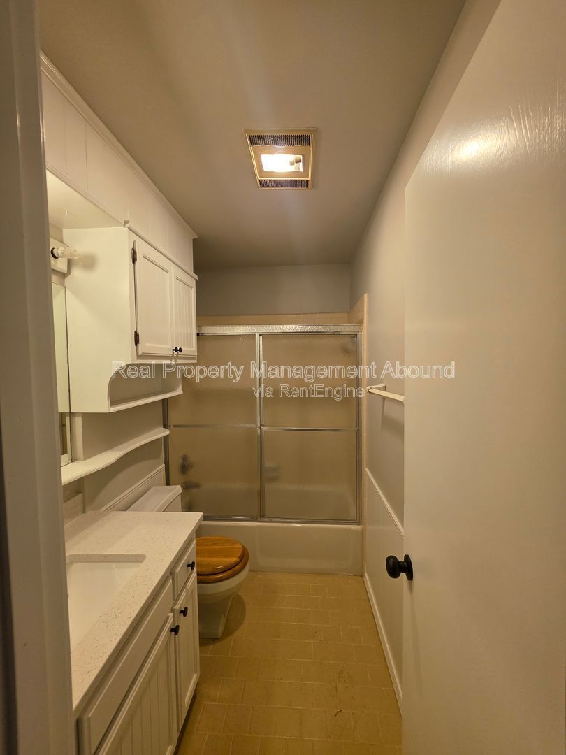 Gallery Image 18