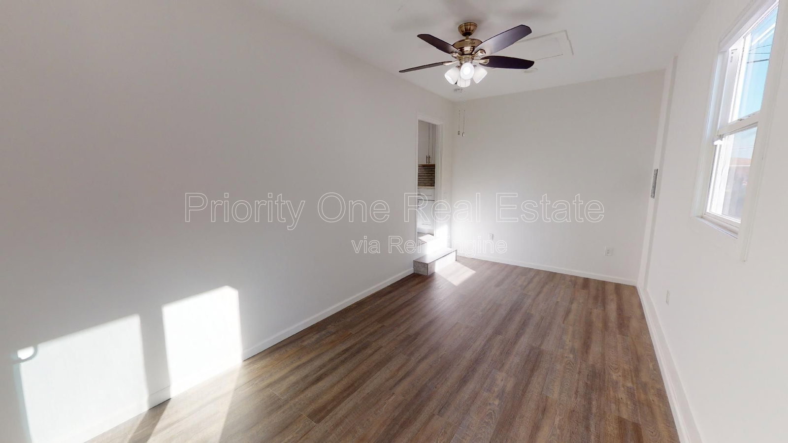 Gallery Image 16