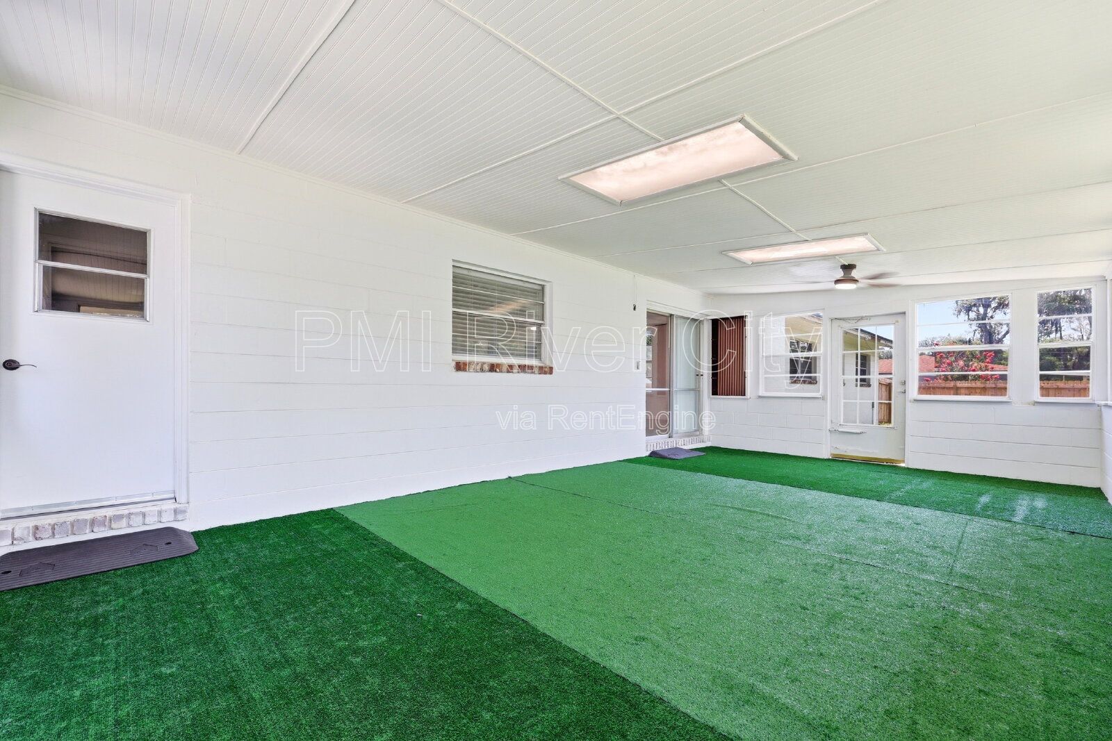 Gallery Image 16