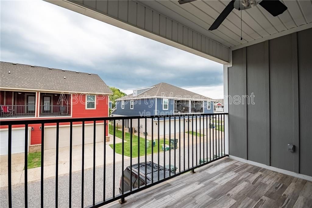 Gallery Image 16