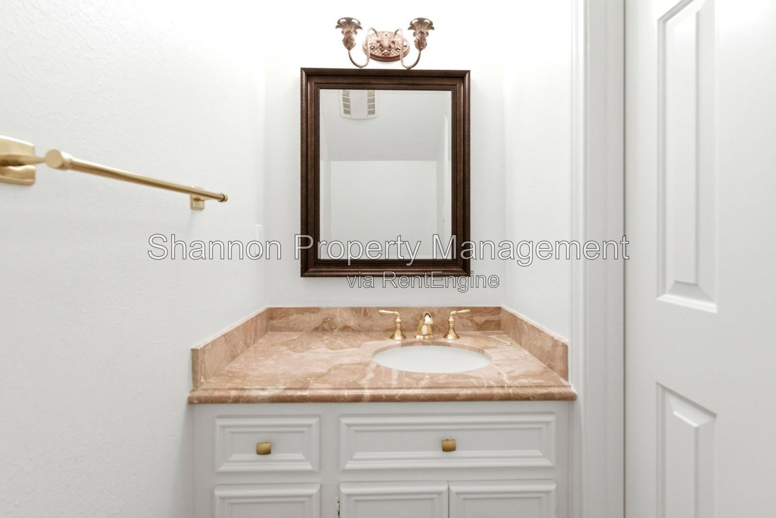 Gallery Image 19