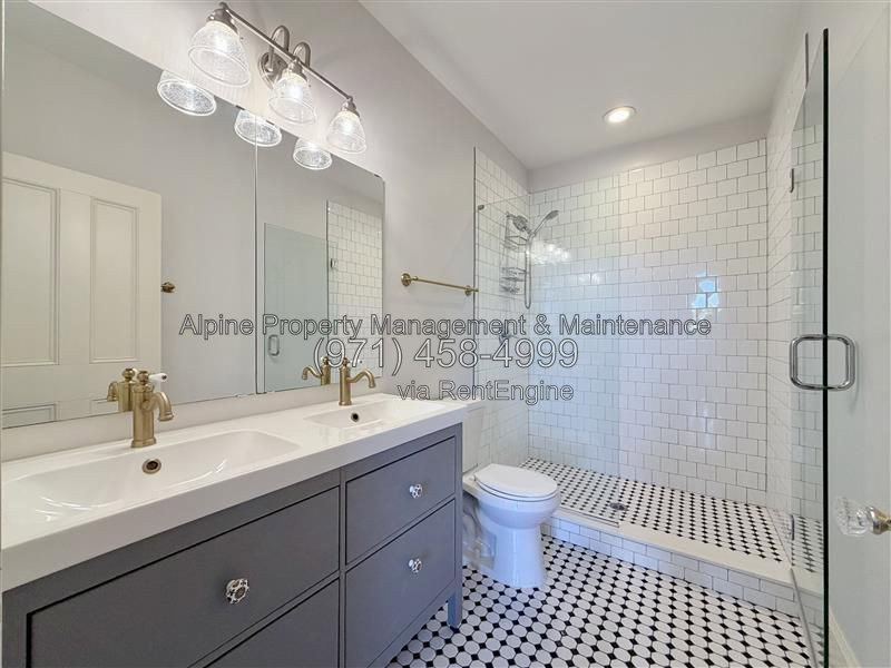 Gallery Image 30