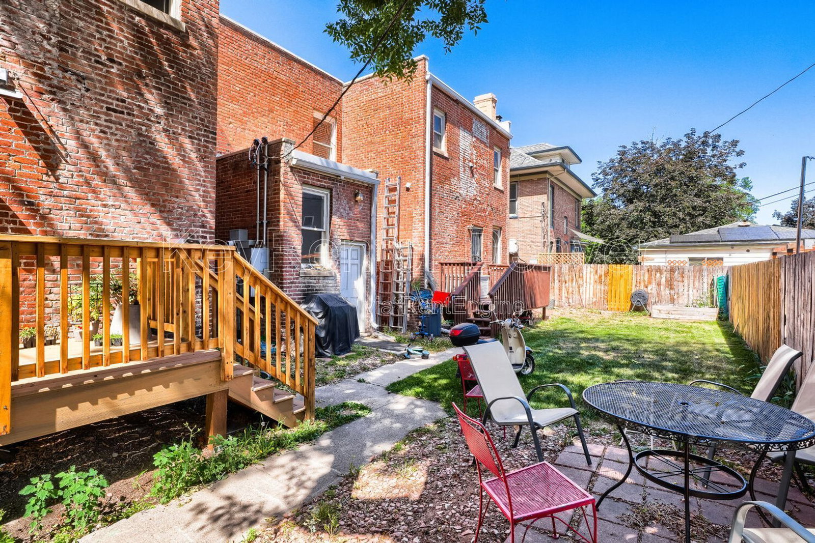 Gallery Image 15