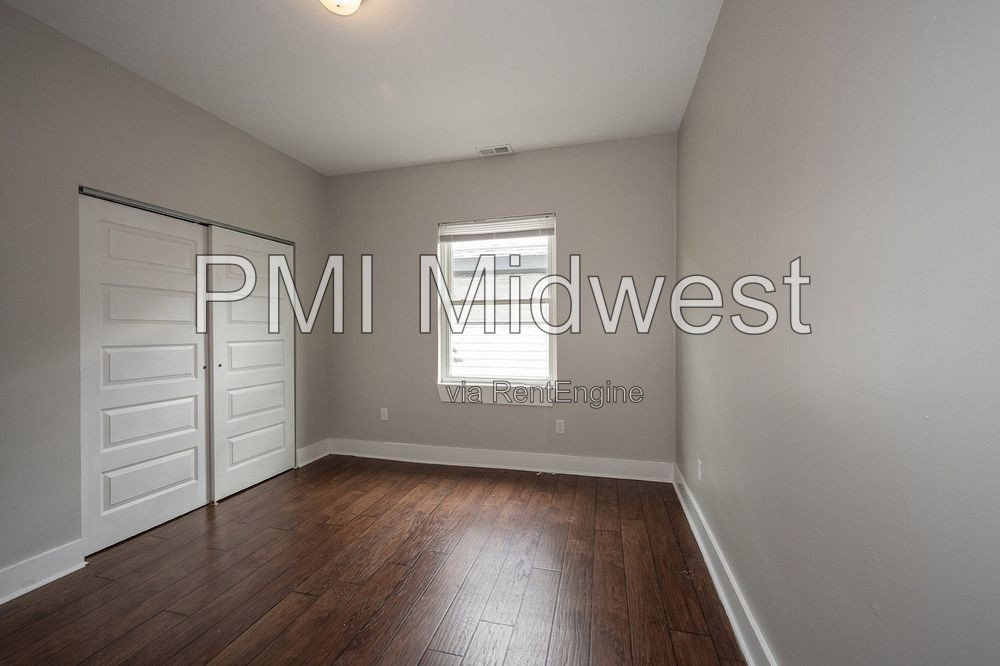 Gallery Image 16