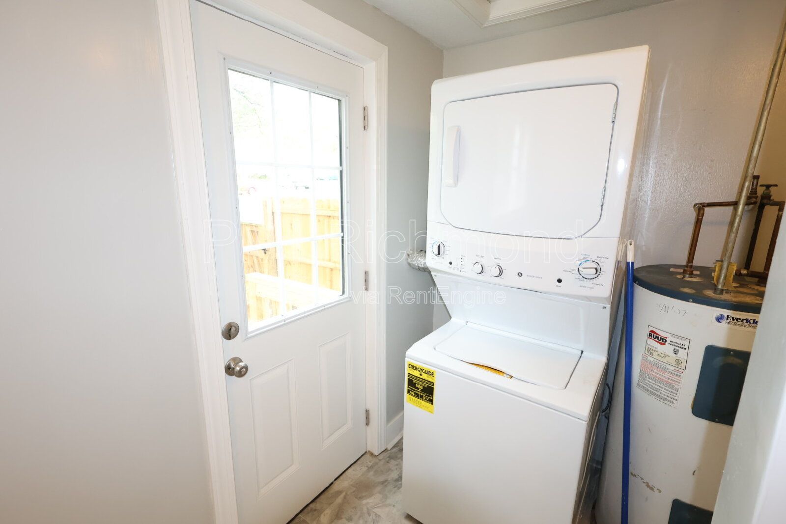 Gallery Image 13