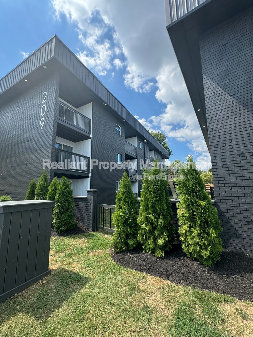 Gallery Image 18