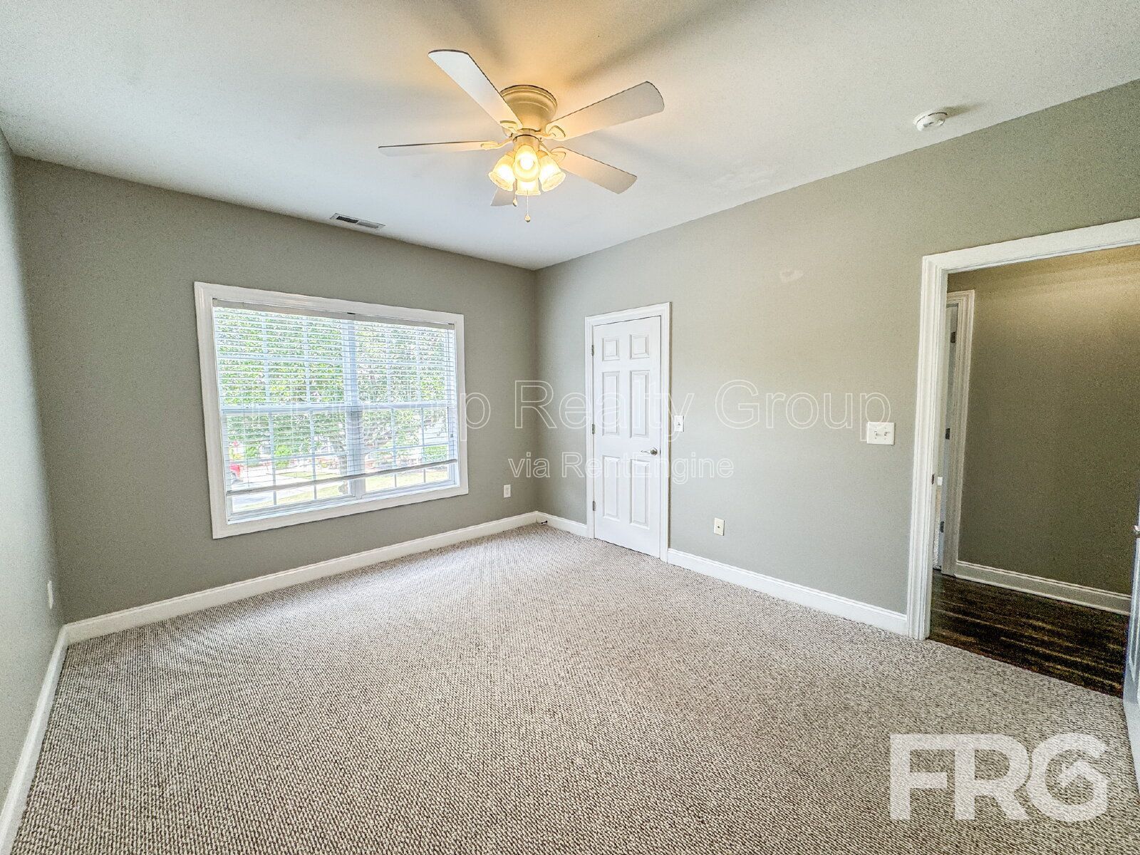 Gallery Image 17