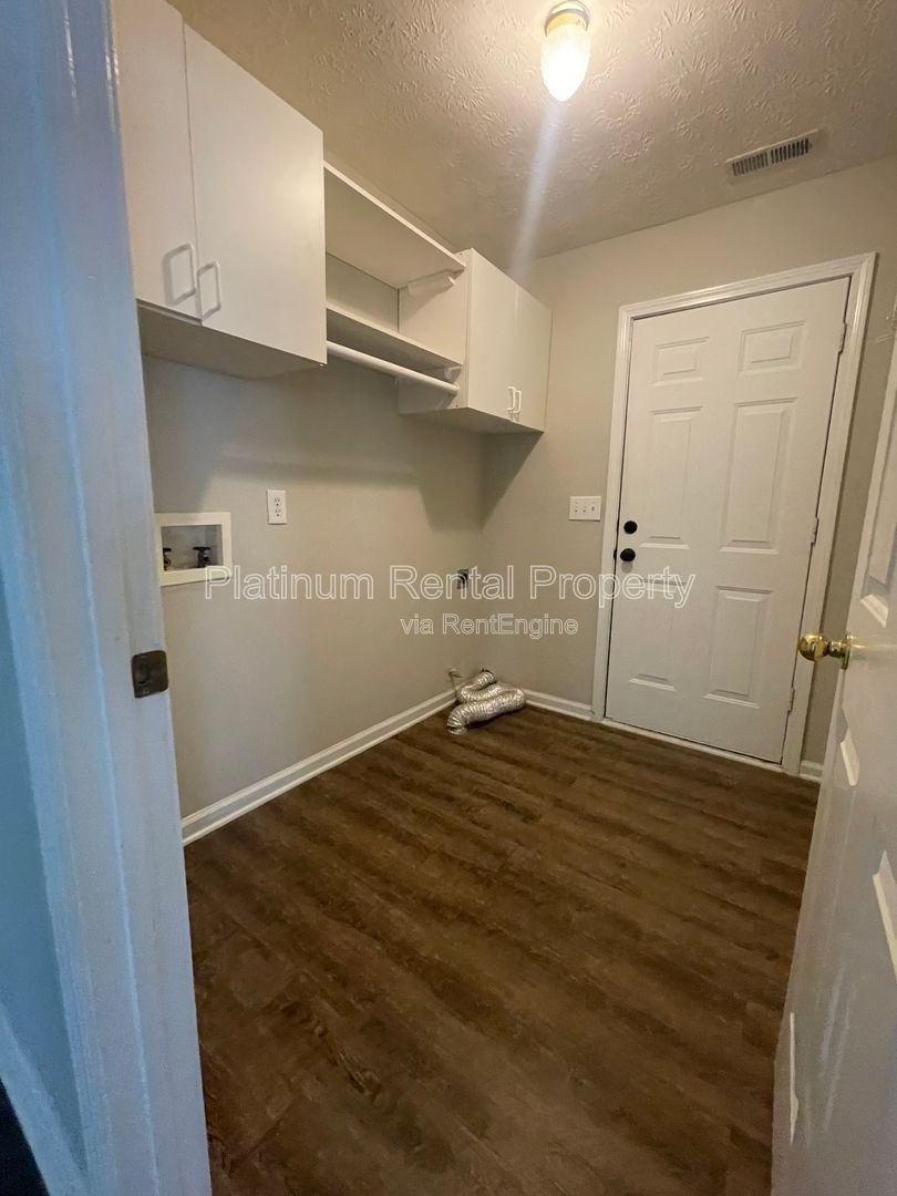 Gallery Image 19