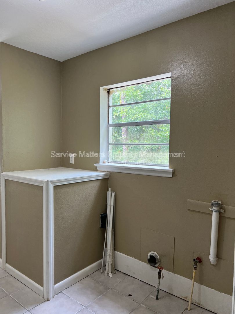 Gallery Image 19