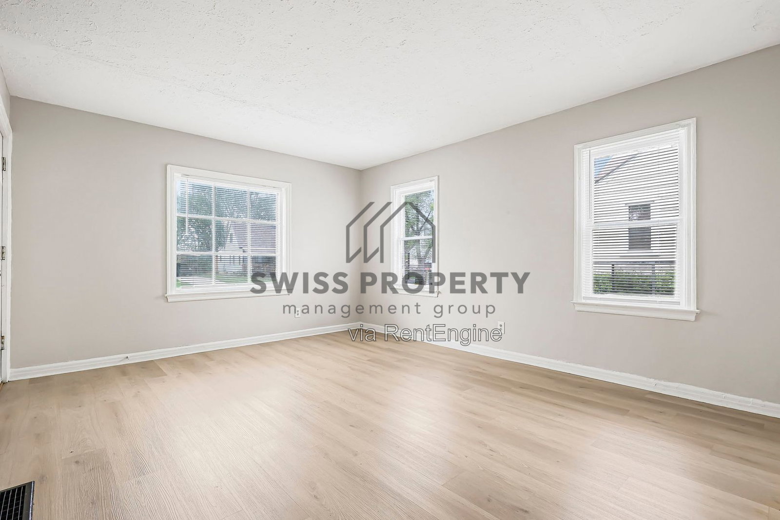 Gallery Image 16