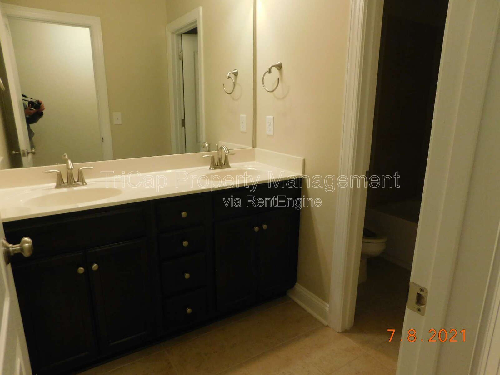 Gallery Image 18