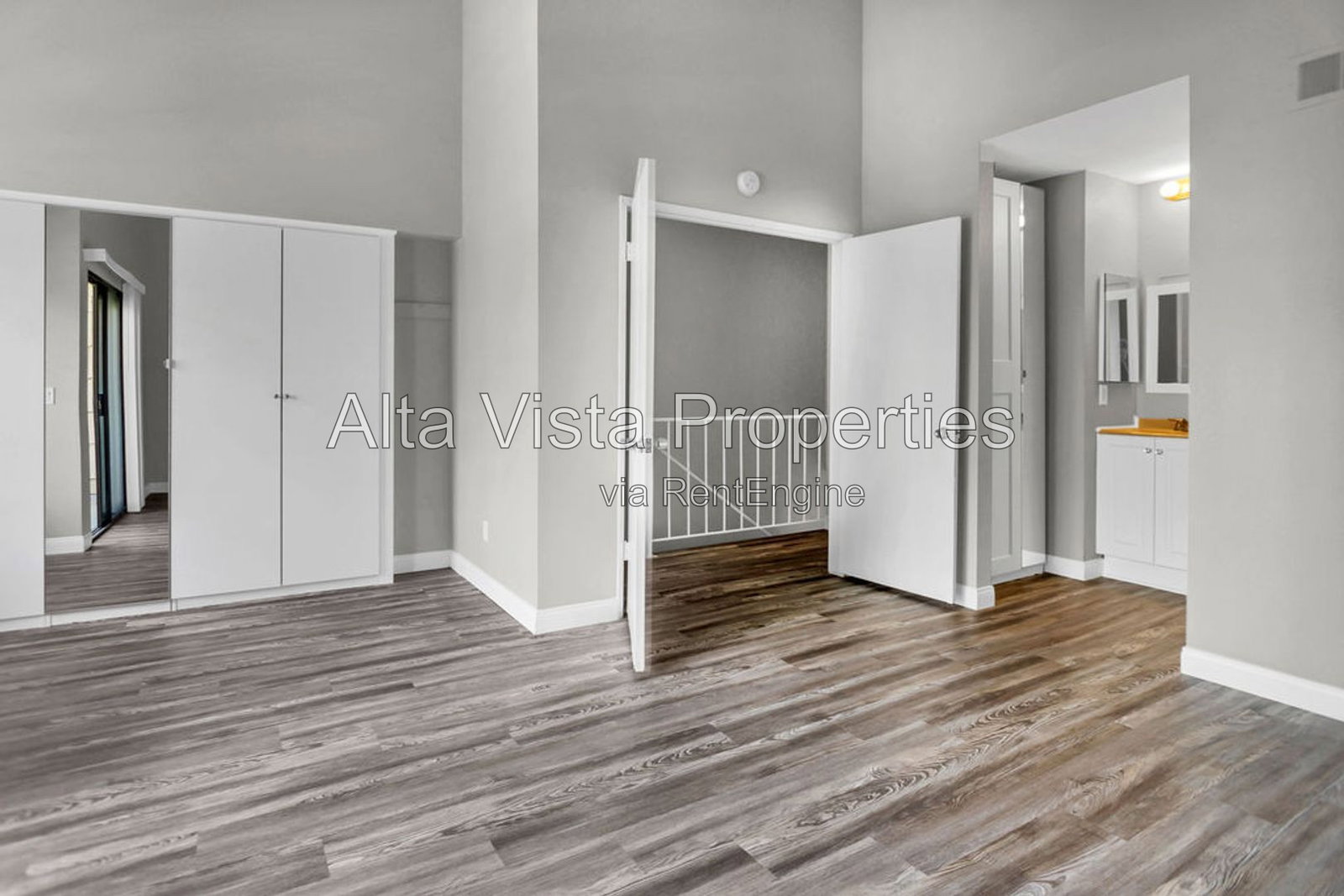 Gallery Image 18
