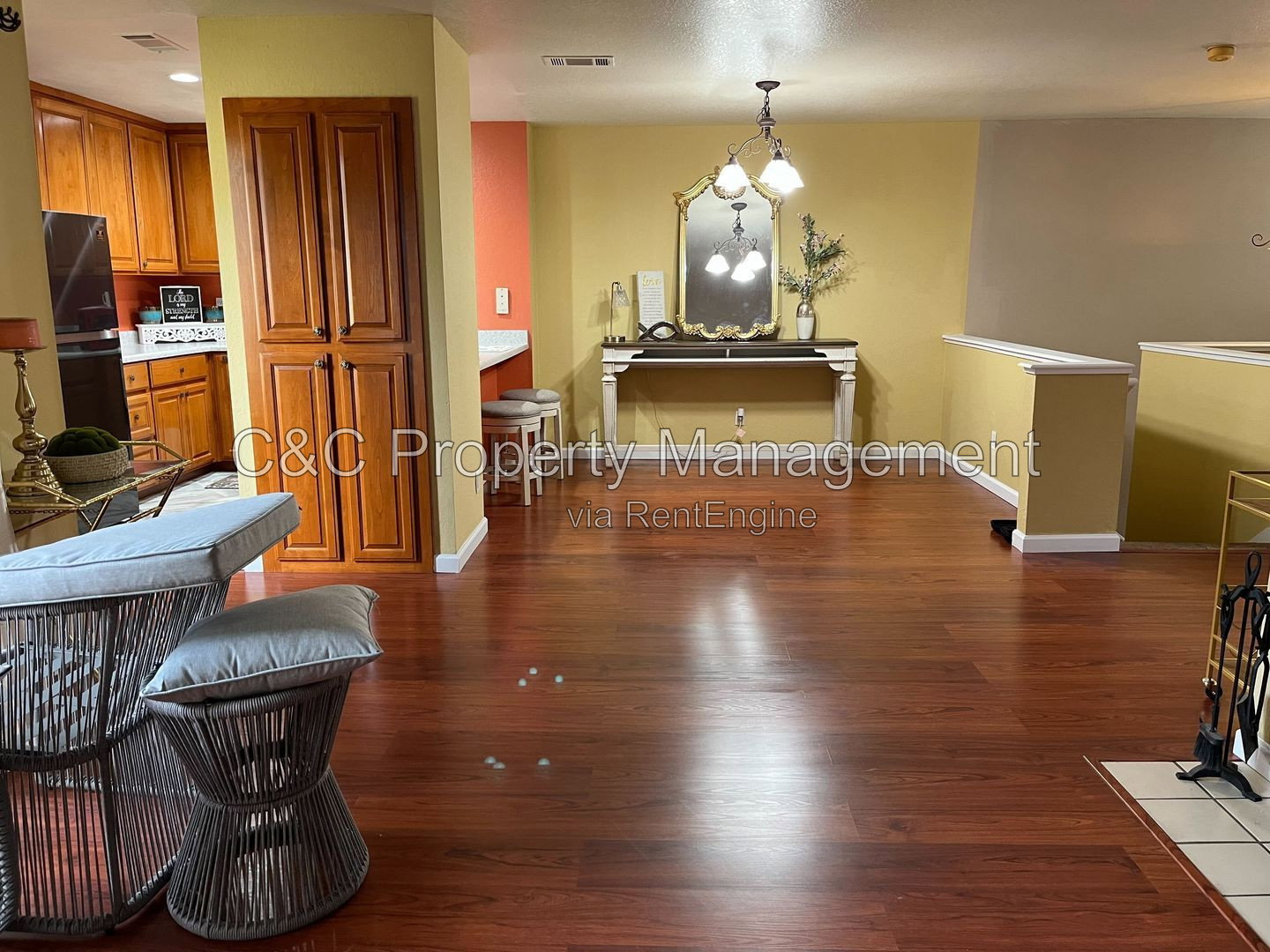 Gallery Image 0