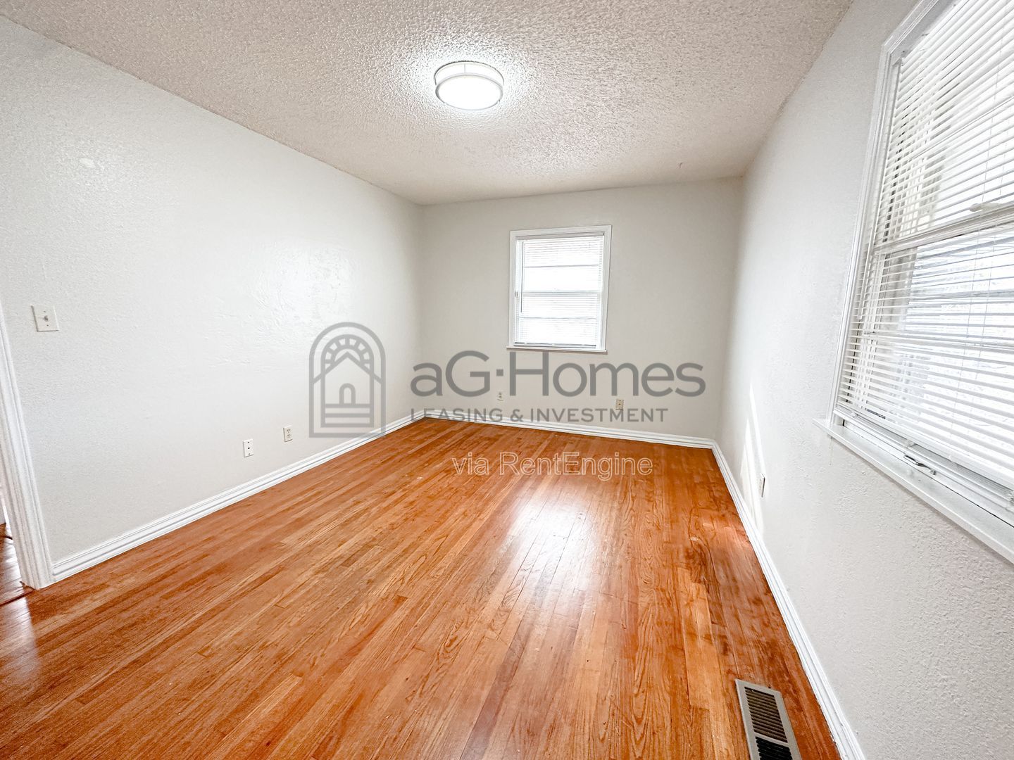 Gallery Image 18