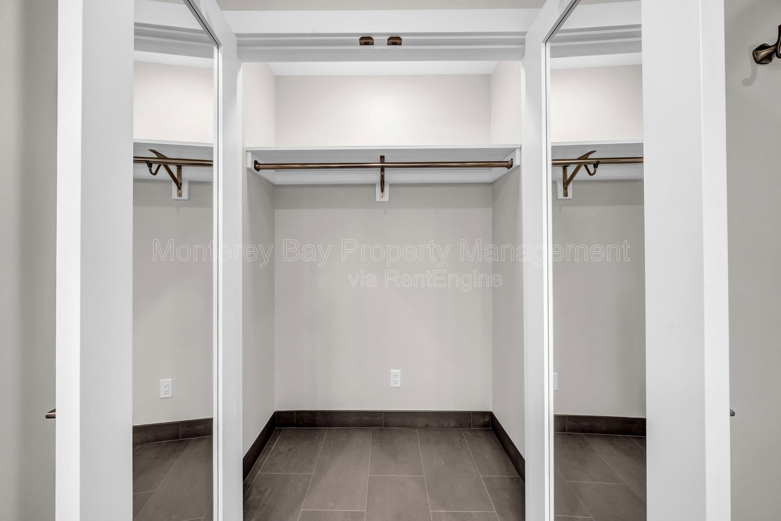 Gallery Image 23