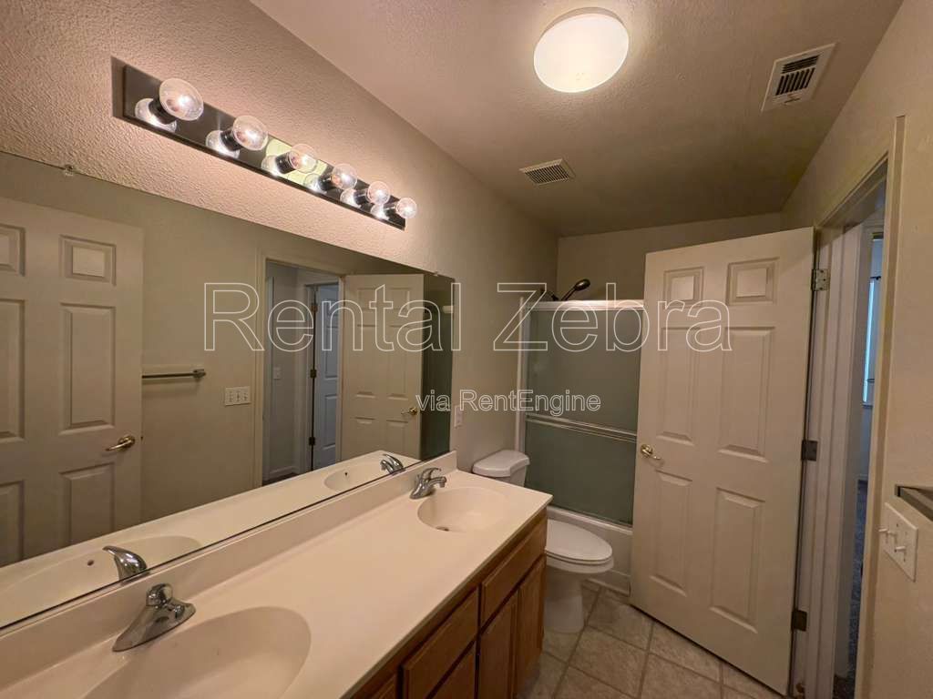 Gallery Image 22