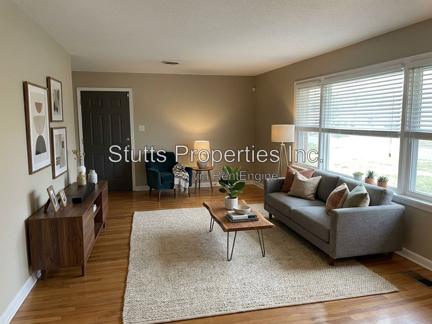 Gallery Image 0