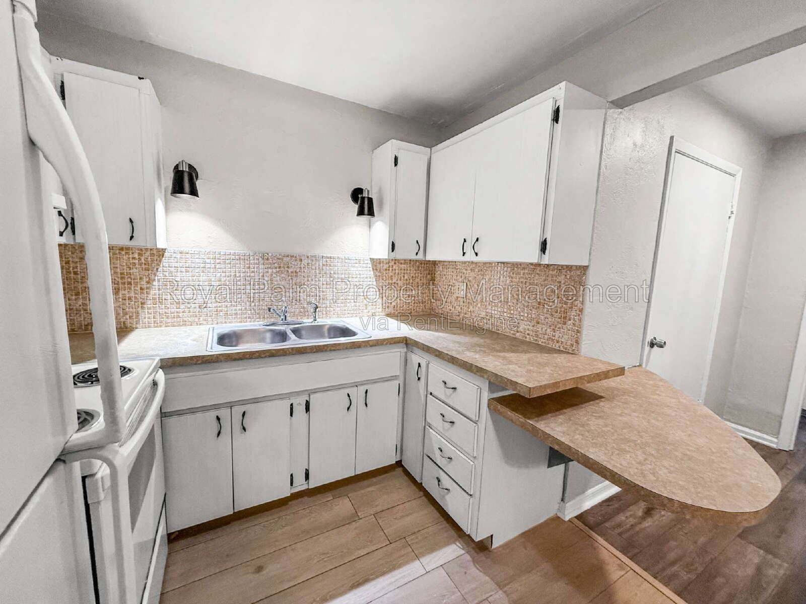 Gallery Image 13