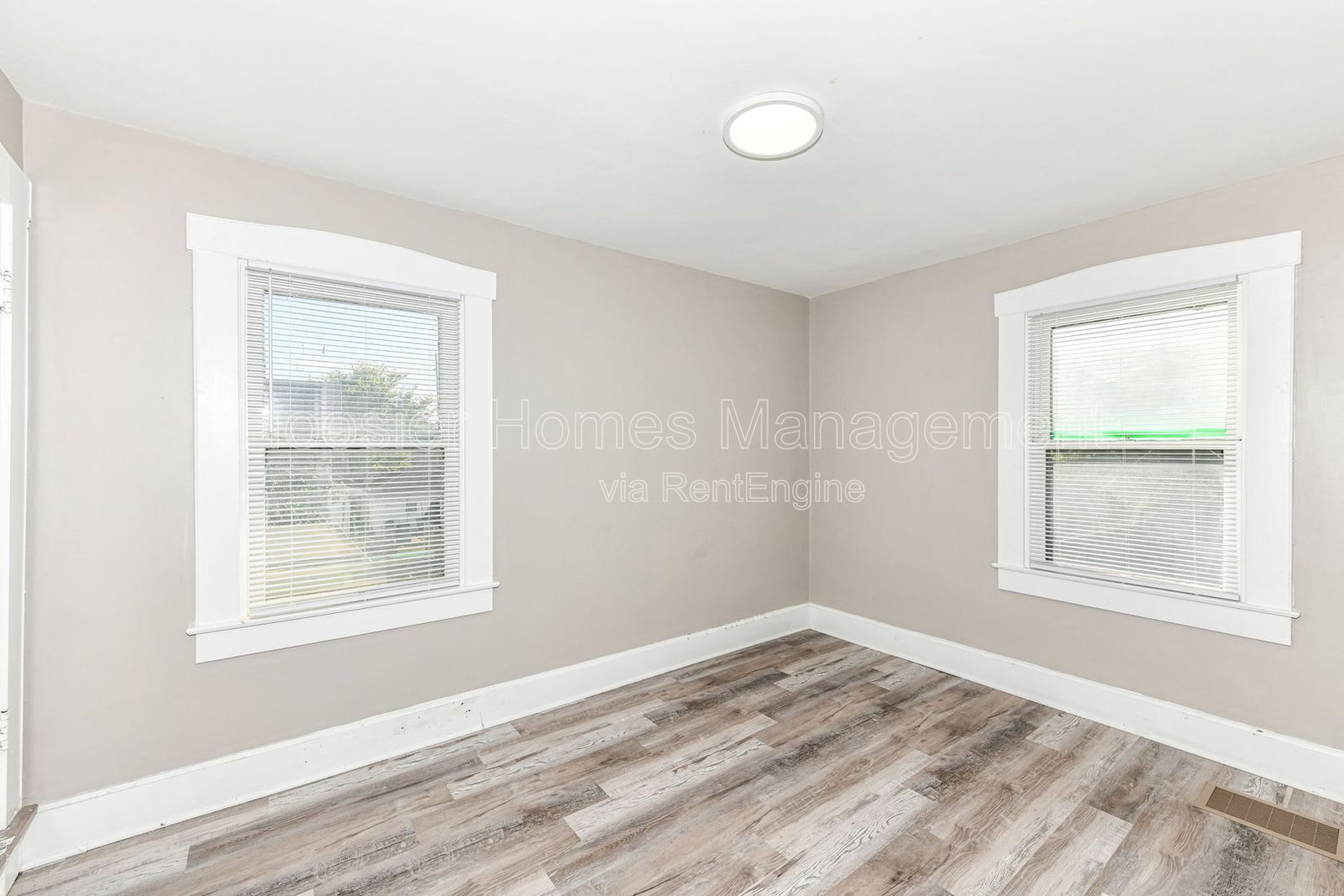 Gallery Image 21
